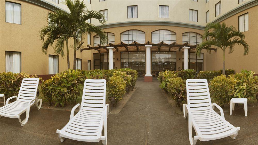 Fiesta Inn Poza Rica Экстерьер фото