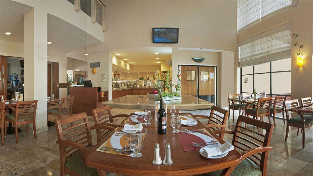 Fiesta Inn Poza Rica Экстерьер фото