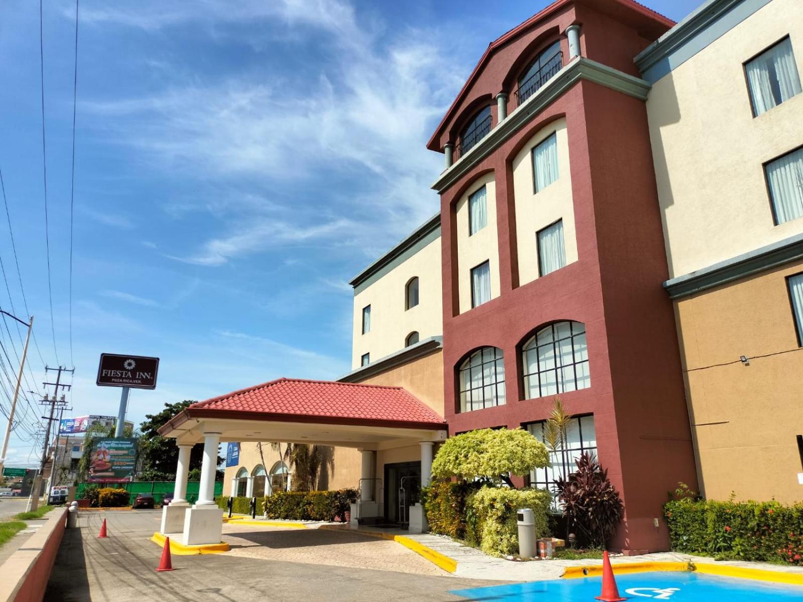 Fiesta Inn Poza Rica Экстерьер фото