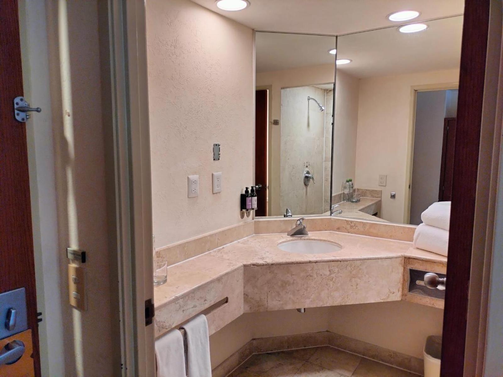 Fiesta Inn Poza Rica Экстерьер фото